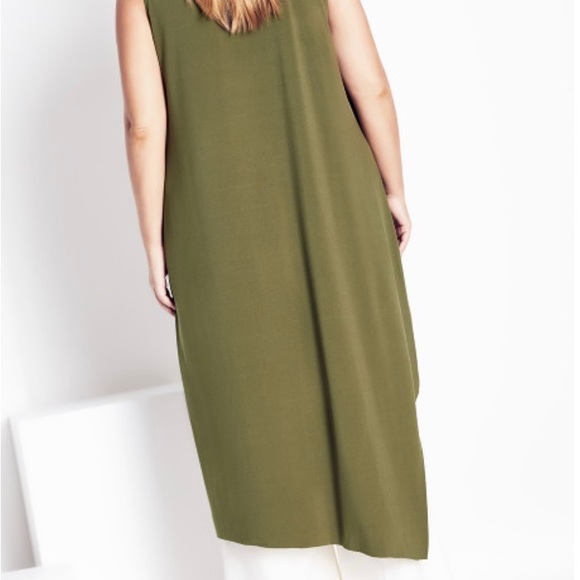 Hi-lo sleeveless tunic size M/ 18 - Picture 2 of 4